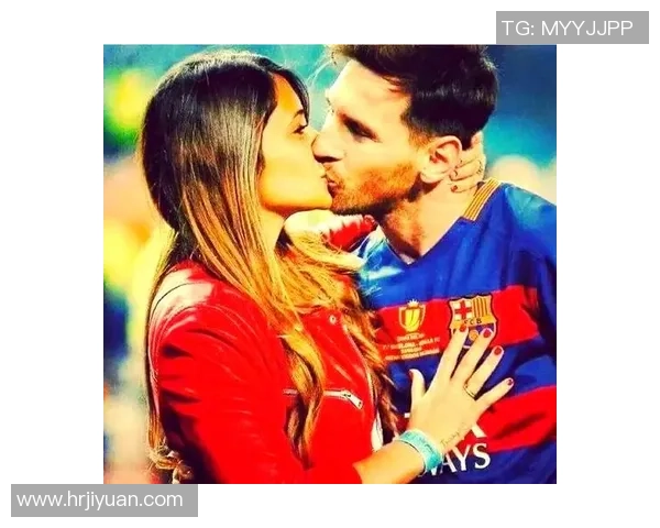 足球明星甜蜜结婚照曝光见证爱情的美好瞬间与幸福生活的开始 足球明星甜蜜结婚照曝光见证爱情的美好瞬间与幸福生活的开始